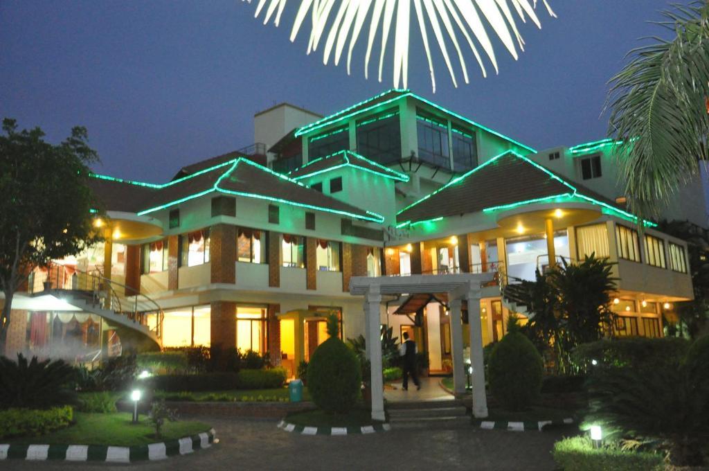 Hotel Le Ruchi The Prince Maiçor Exterior foto